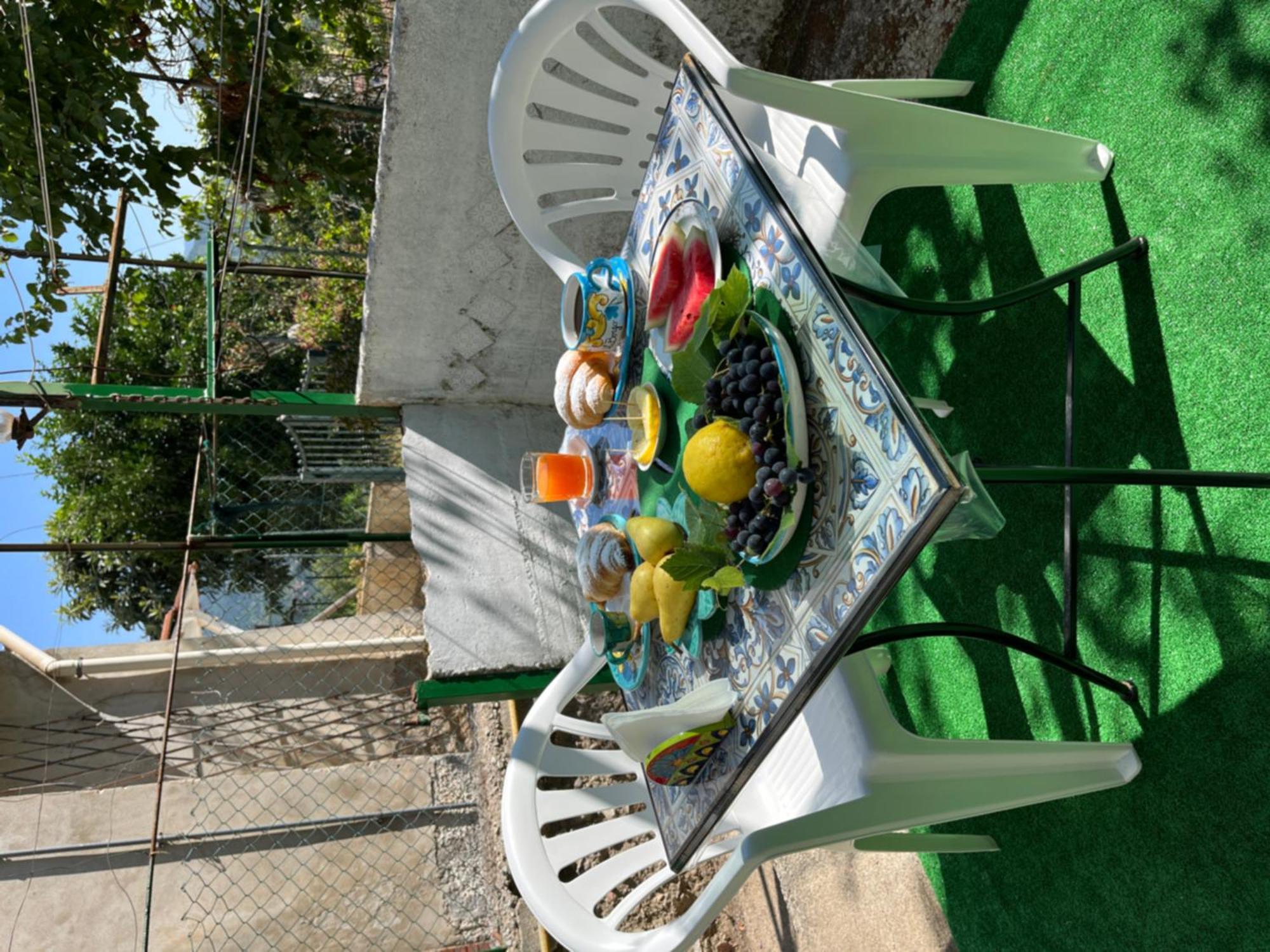 Hotel IL BORGO di Dimora Carlo III Vietri Esterno foto